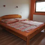 Petra Apartmanhaz Apartament
