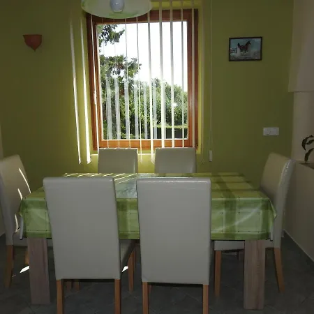 דירה Petra Apartmanhaz בדקסוניטומאי