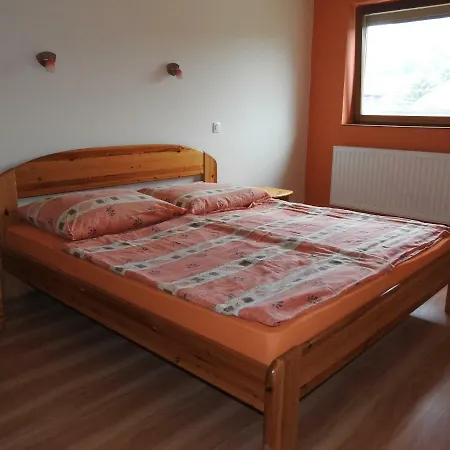 Petra Apartmanhaz דירה