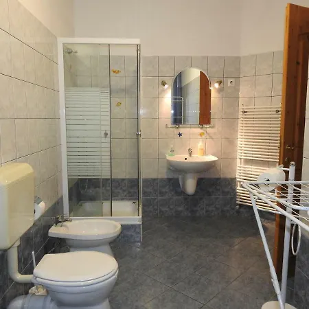 Petra Apartmanhaz דירה בדקסוניטומאי