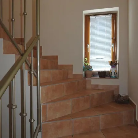 Petra Apartmanhaz * בדקסוניטומאי