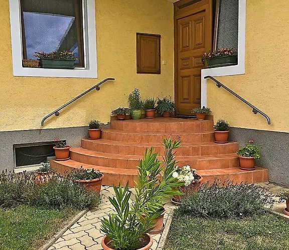 Petra Apartmanhaz Badacsonytomaj